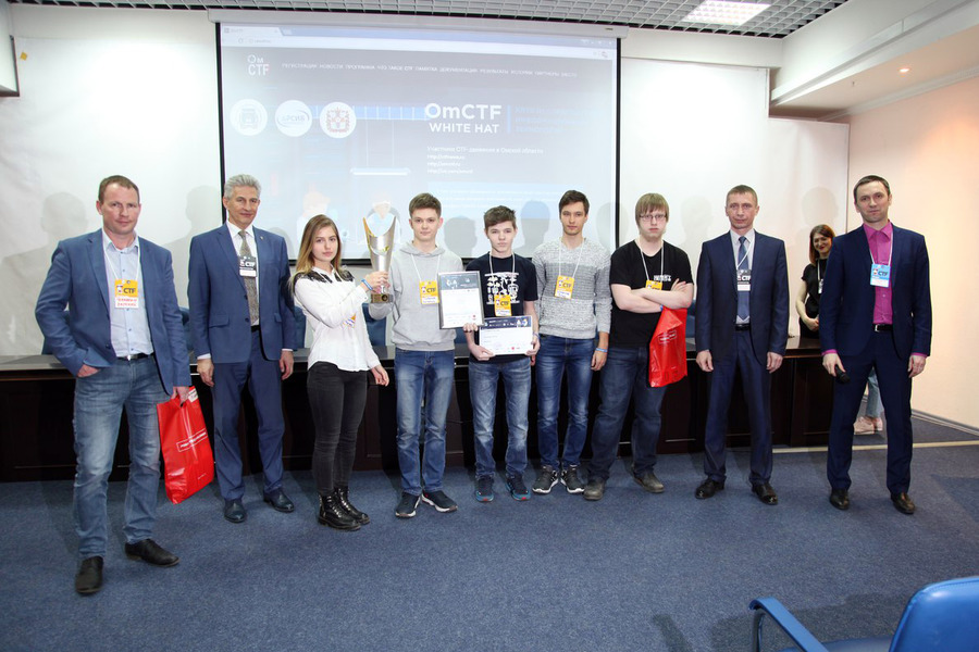 "�����" ������ �� ������ ����������������� �� "OmCTF-2018"