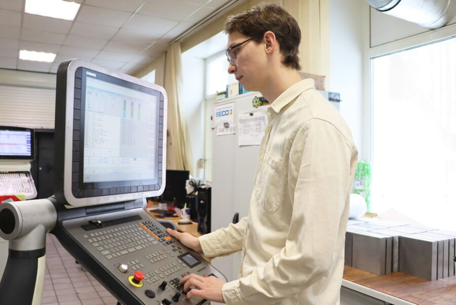 � ������ �������� ������������ ���������� �������� �������� ����������� � ����� ����������������