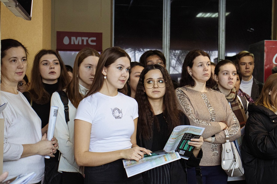 ������ ������� ����� ������ ���� ����� ��� ������������