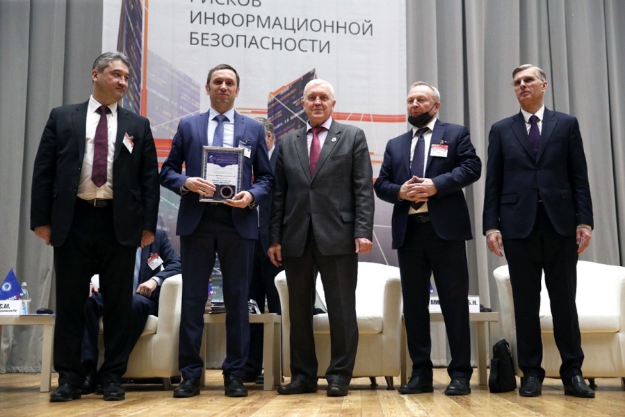 ������� ������������ ������ ���������� ����� � ������� ������ � ����� �������������� ������������ 