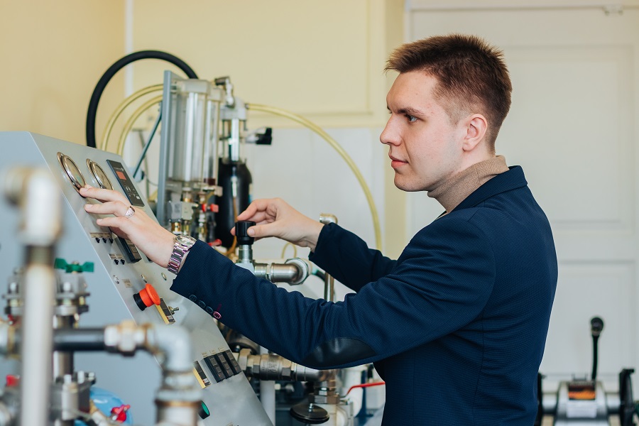 ������ ������� � ����� ������ ����� ������ ����������� �������� RAEX