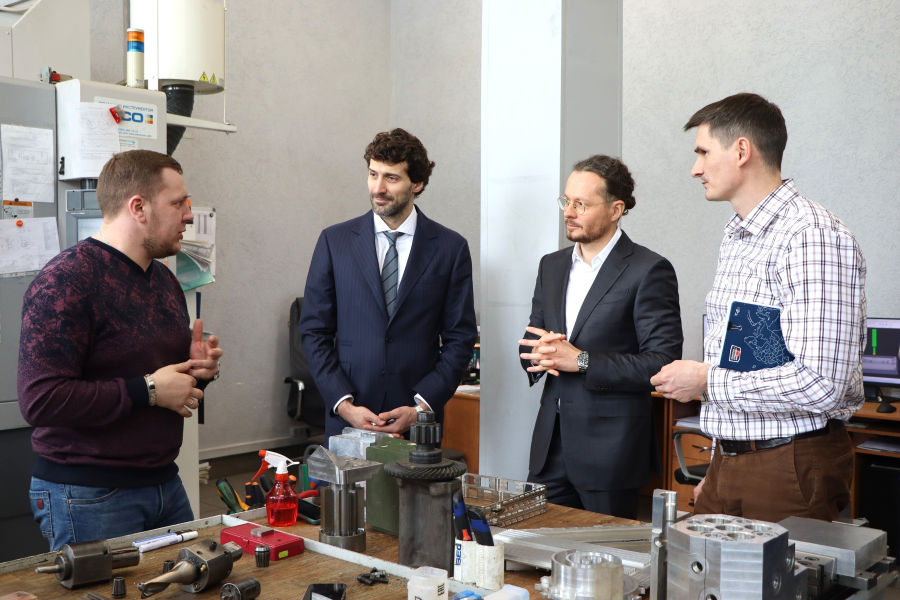 ����� �������� ������������� ��������, ������������ ������������� ���������� ���������� � ��������� ����������������