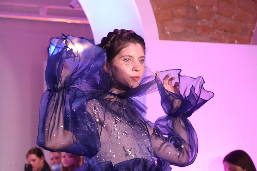 ������� ������ ���-���������� ����� � ���-100 � ����� ���������� ���������