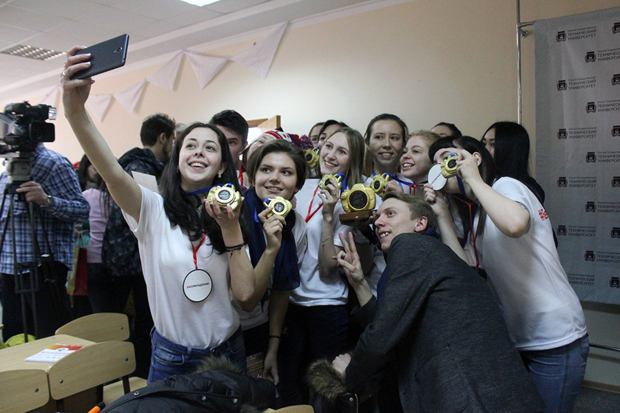 IX ������������ ������� ������������ ���������� �����������