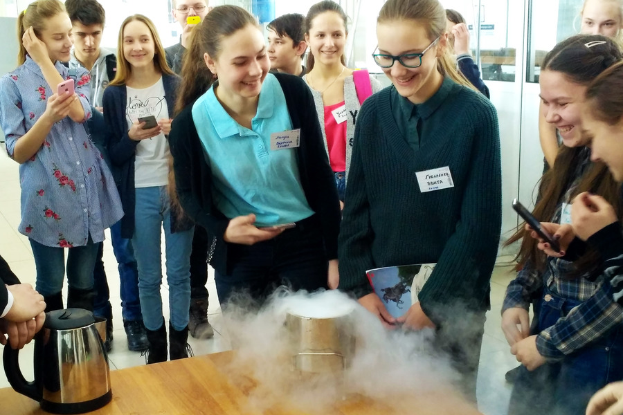 ��������� ���� ������ ������� �������� � ������������ �����