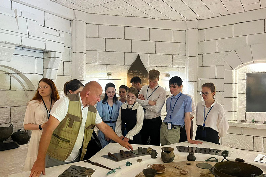  ��������� ����� ��������� ���������� � ������������� ������ ������� (�� ����λ)