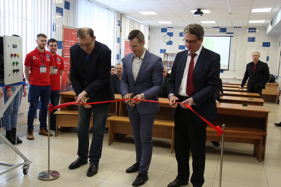 ����� ������� ����� ��� ��������� �������� � ����� 