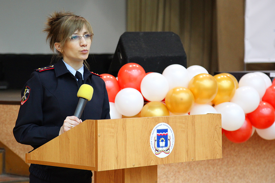 ��������� ����� ���������� � ��������������� ������� � ����������� ����