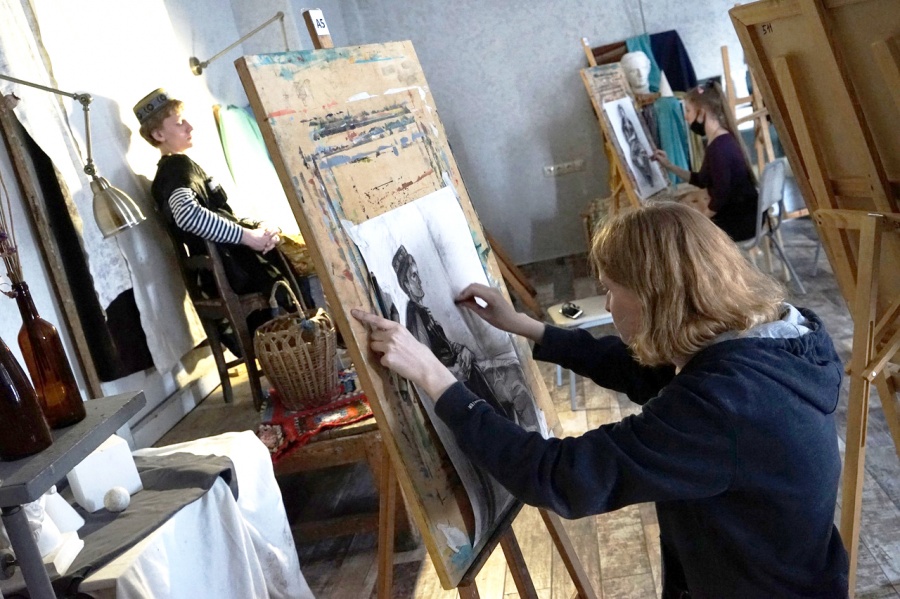 �������� ����� ����� ������������ ��������� ���������� � �������