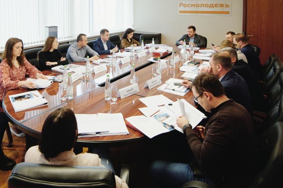 ������ ������� �������� ������� ����� ����������� � ������� 3,2 ���. ������