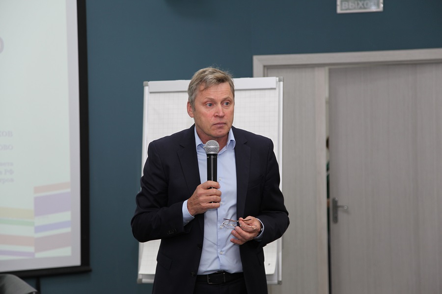 ������ ������: ���������� ������ ����������� �� ���������. � ����� ���� ��� ����������� � ������ � ���� �����������