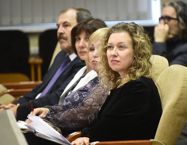 ��� ������������  ������� �������� �������� � ������ ���