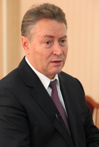 15 ������  � ����� �������� ������� ��������� ����� ���������