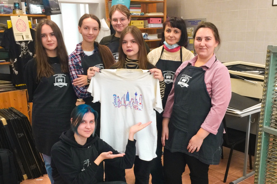 � ������ �������� ��������� ��������, ����������� 50-����� ����� ����������� ������