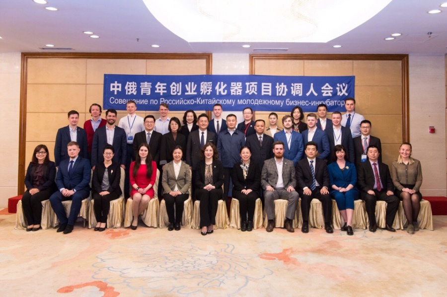 ����� ������ ������� � ������ ����������� ������ ��� � �����