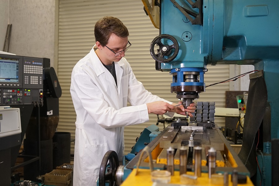 ������ ����� ������� �������� ����������� � ���� ���������� �����