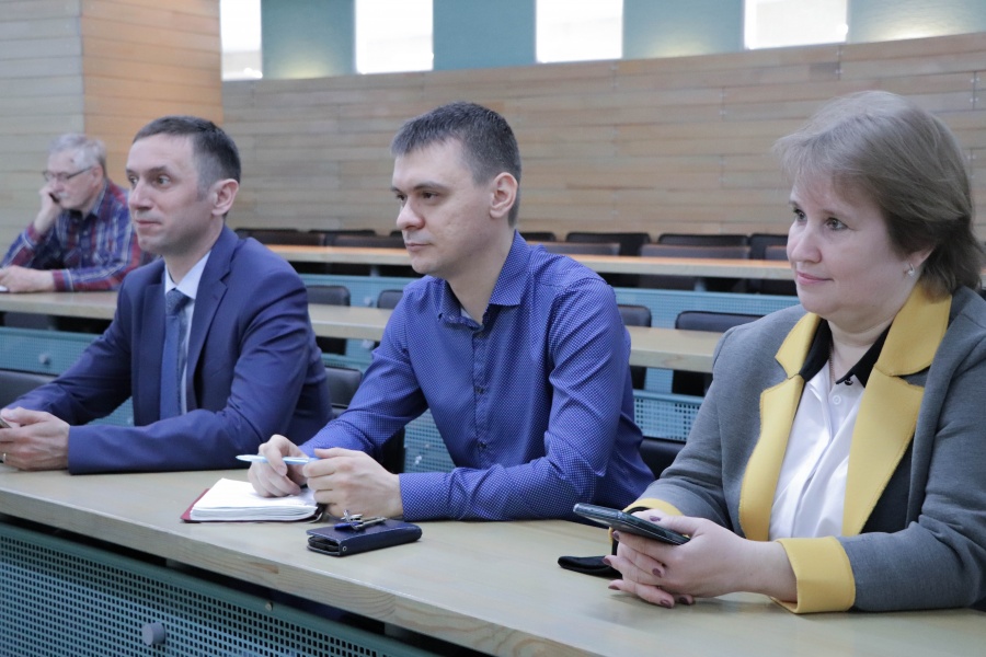 � ������ �������� �������� �������� ��������� � ������������� �����������������