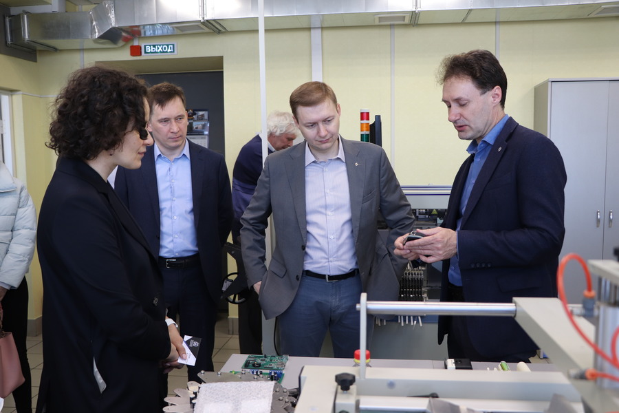 ������ ������� ������������� � ������������ ������ �������