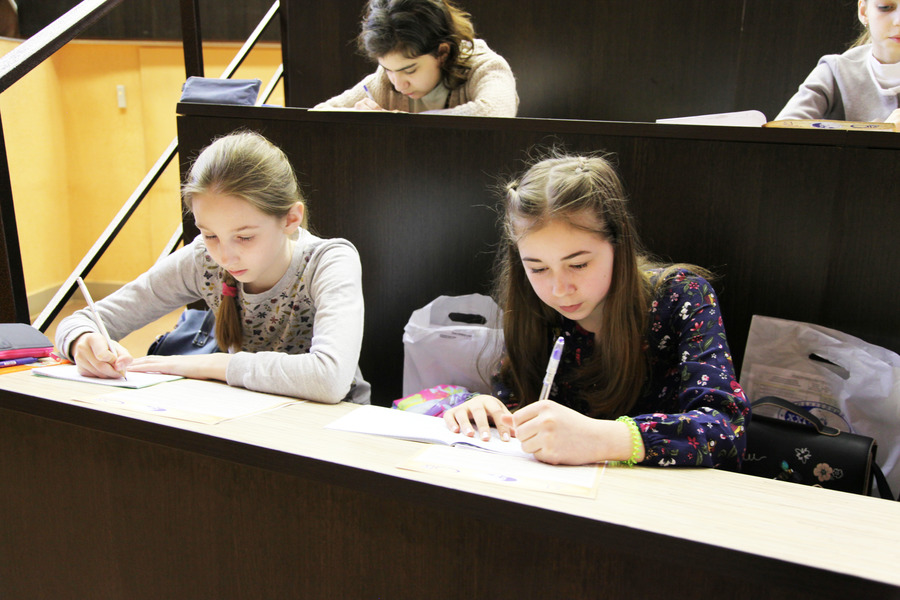 ����� �������� �������. ������� � ����� ��������� ������ ��. �.�. ����������