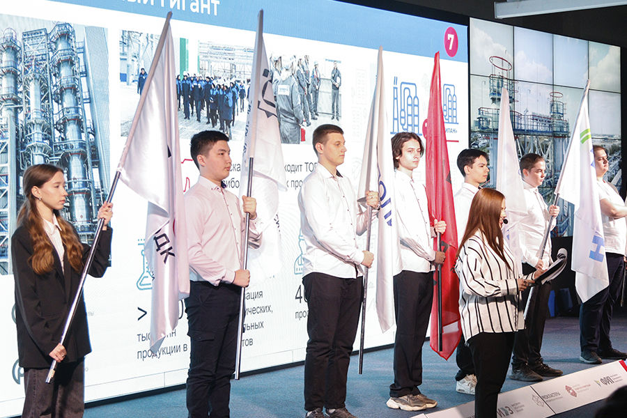 ������ ������� ��������� ������������ ������ � �������